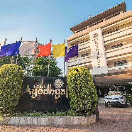 Hotel Ayodhya Kolhapur Exteriör bild