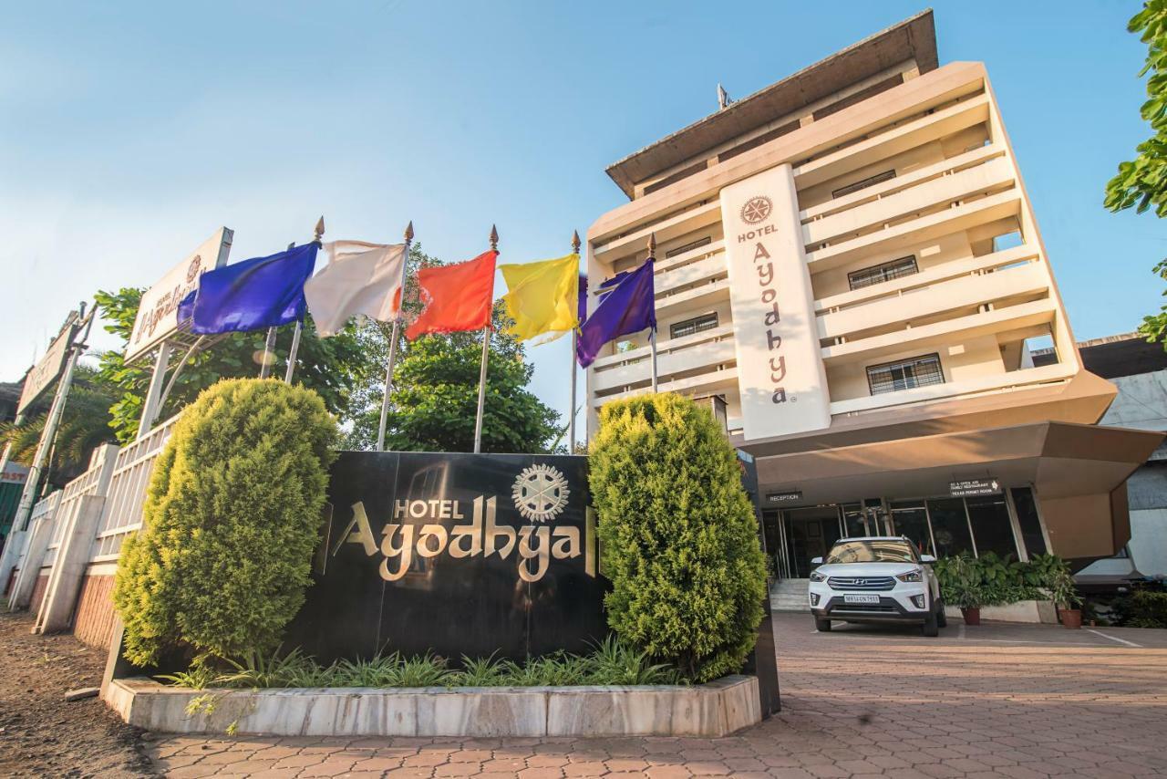 Hotel Ayodhya Kolhapur Exteriör bild