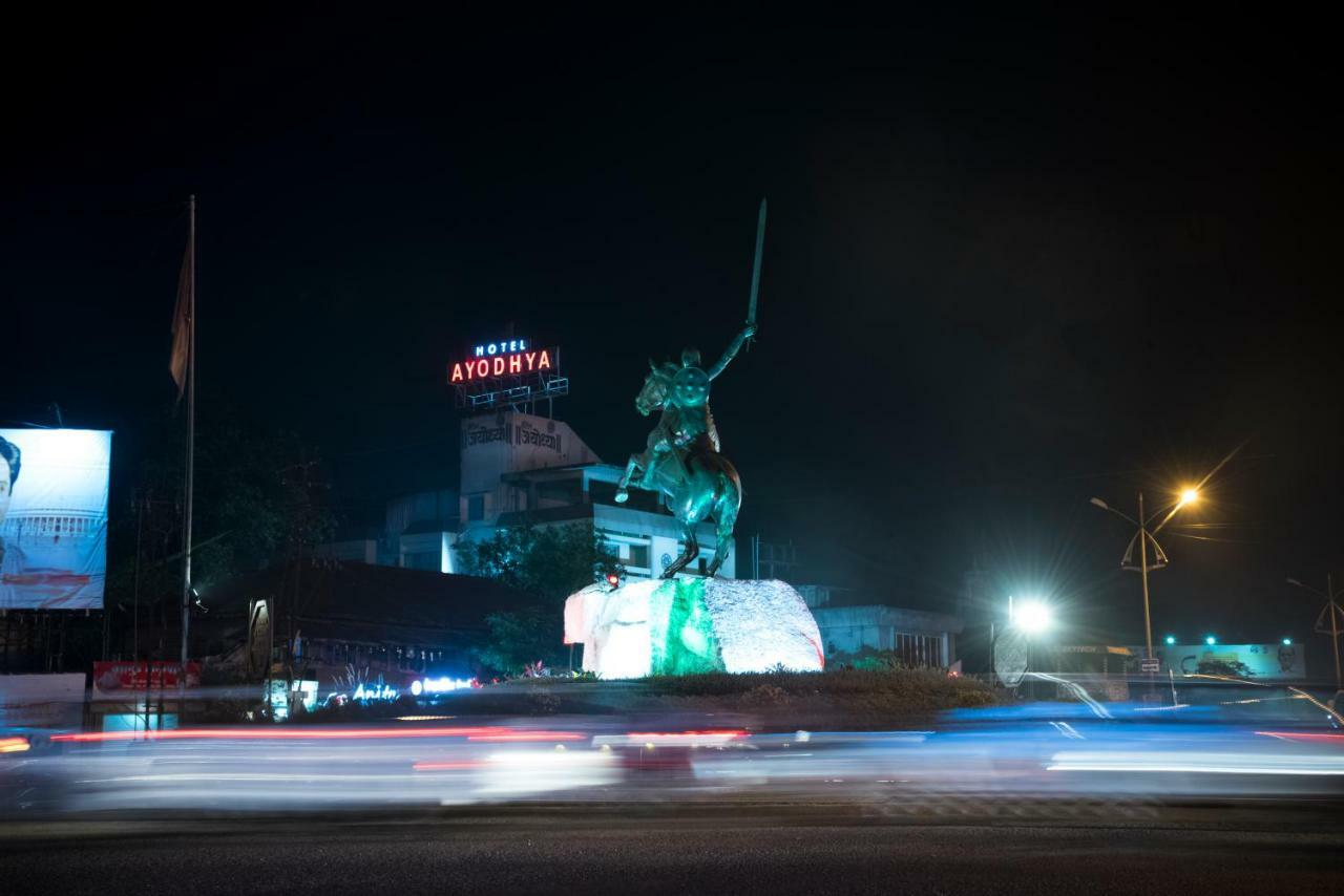 Hotel Ayodhya Kolhapur Exteriör bild